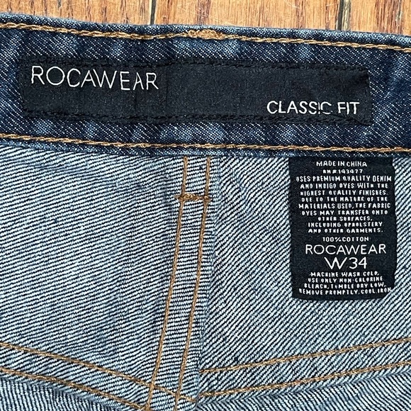 Rocawear Men's Dark Blue Relaxed Jeans - Picture 2 of 16
